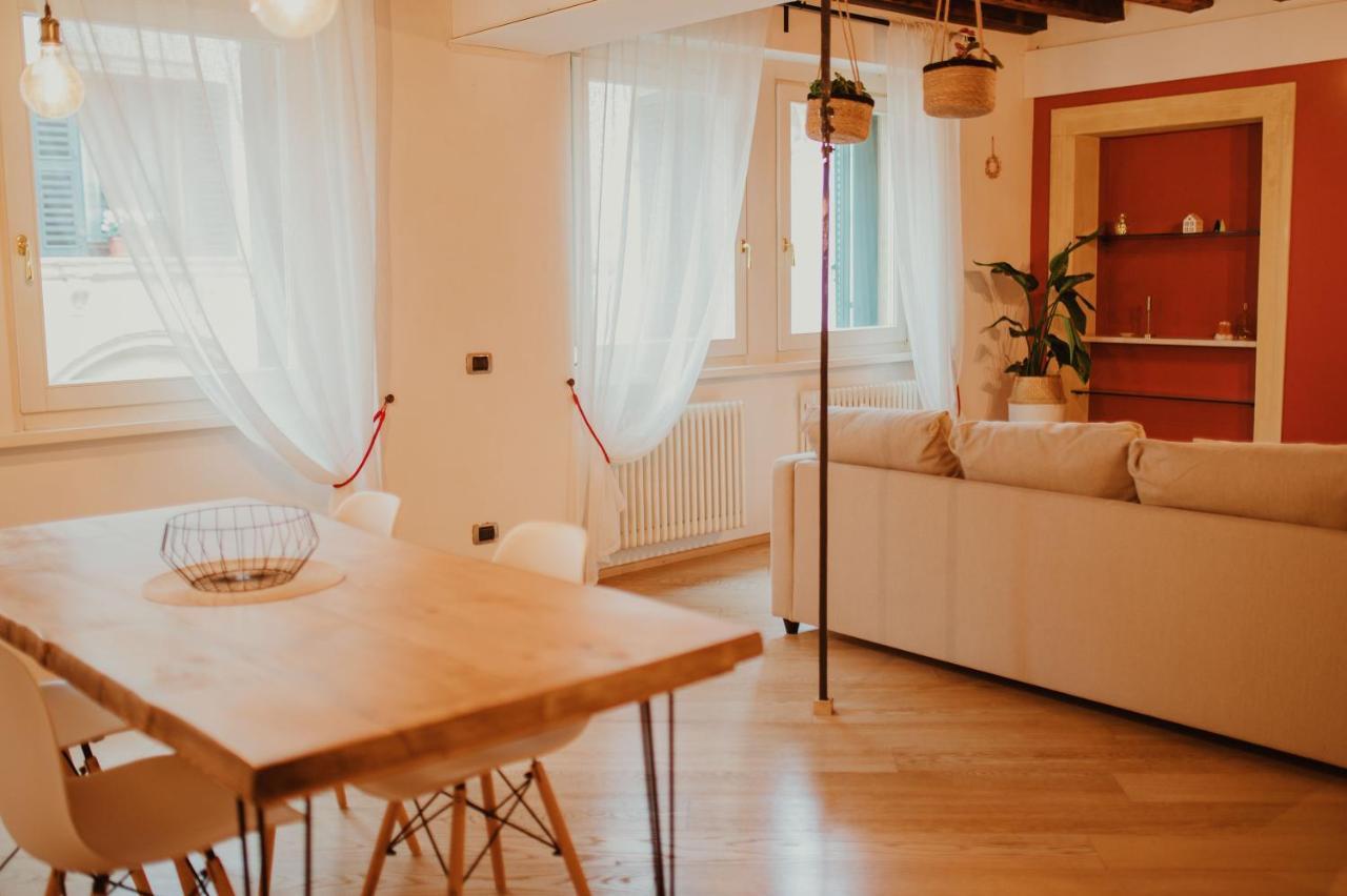 Casa Sgarzarie Exclusive Apartment Верона Екстериор снимка